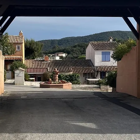 Mazet Golfe De St Tropez Cogolin